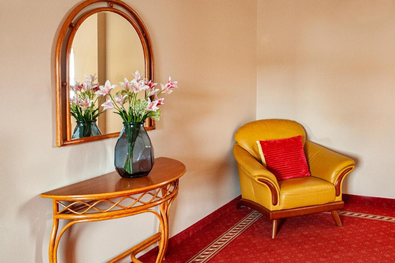 Hotel Spichlerz Lubawa Dış mekan fotoğraf